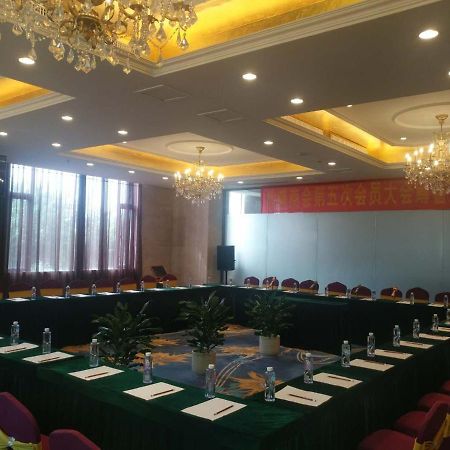 Vienna Hotel تشيوانتشو المظهر الخارجي الصورة