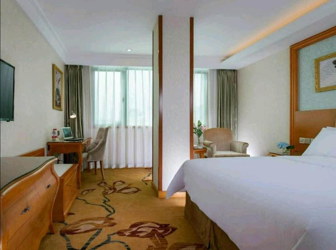 Vienna Hotel تشيوانتشو المظهر الخارجي الصورة
